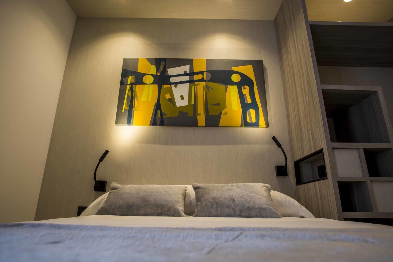 Hostal Sevilla Santa Justa - Adults Only ภายนอก รูปภาพ