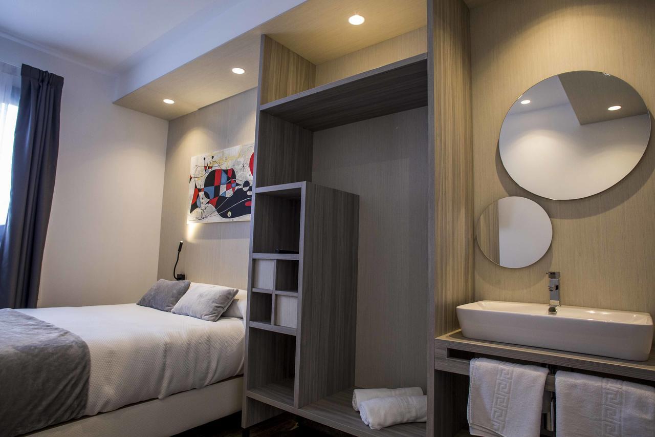 Hostal Sevilla Santa Justa - Adults Only ภายนอก รูปภาพ