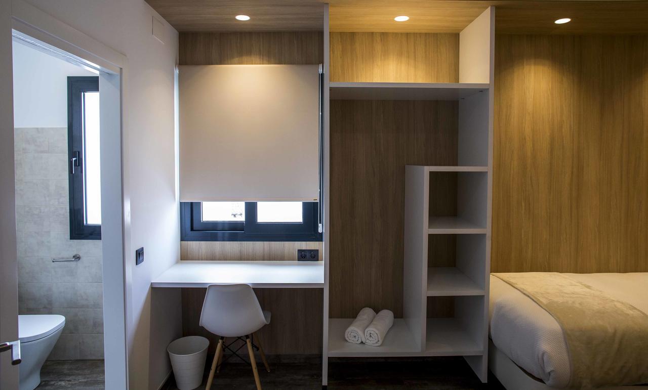 Hostal Sevilla Santa Justa - Adults Only ภายนอก รูปภาพ