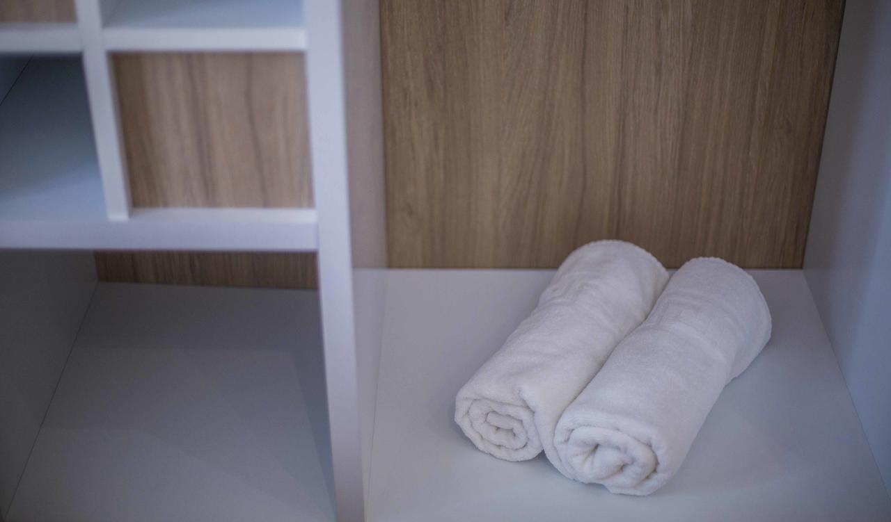 Hostal Sevilla Santa Justa - Adults Only ภายนอก รูปภาพ