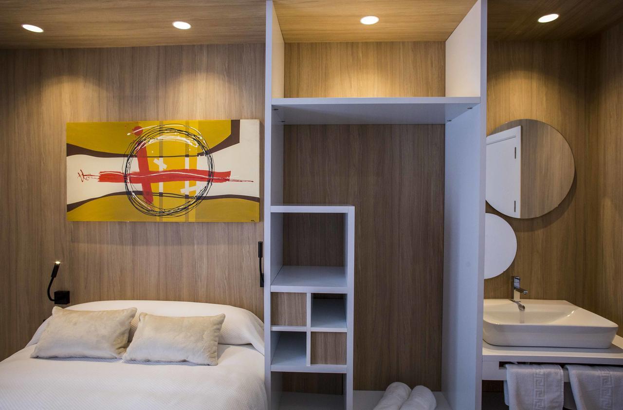 Hostal Sevilla Santa Justa - Adults Only ภายนอก รูปภาพ