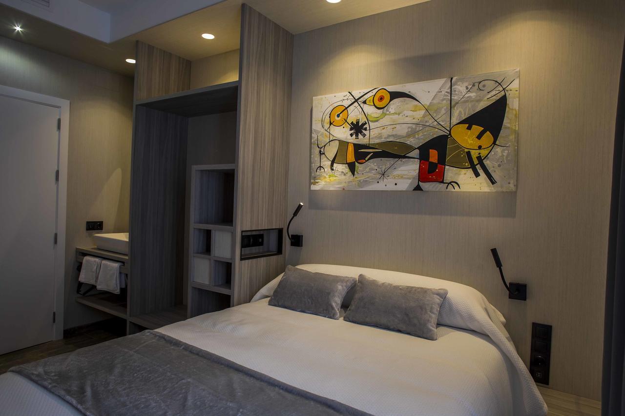 Hostal Sevilla Santa Justa - Adults Only ภายนอก รูปภาพ