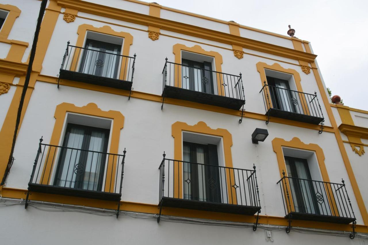 Hostal Sevilla Santa Justa - Adults Only ภายนอก รูปภาพ