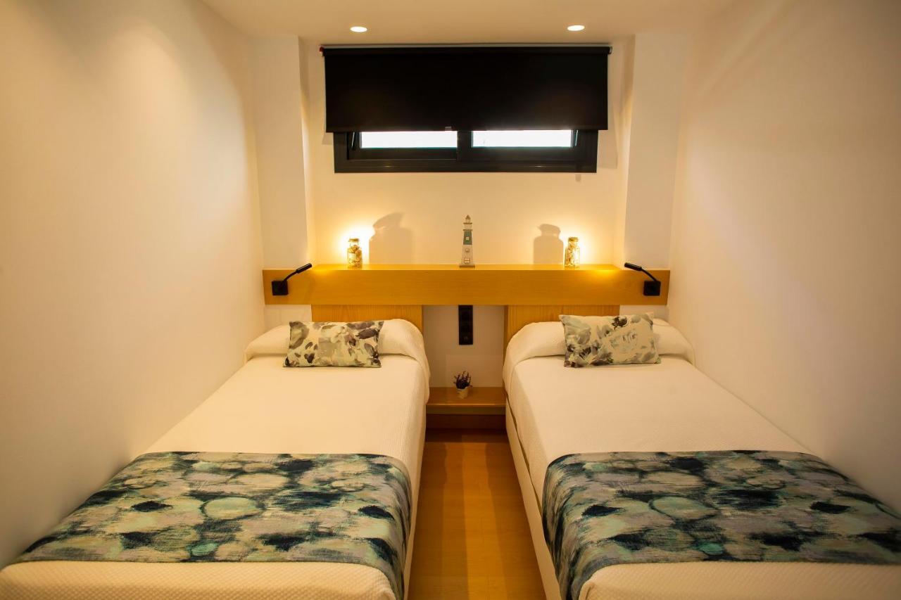 Hostal Sevilla Santa Justa - Adults Only ภายนอก รูปภาพ